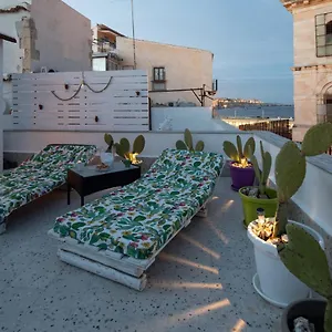 Ortigia Terrace Sea View Aparthotel